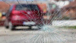 Five Dead After Speeding Car Slams Into Divider, Wall on Multan's Bosan Road