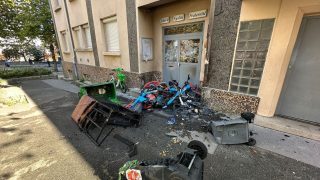 Paris Students Trapped Inside School as Masked Attackers Fire Mortars During Nationwide Lycée Protests