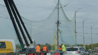 Kyiv Deploys Anti-Drone Nets on Major Bridge for First Time Since Russian Invasion